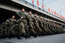 Quân nhân, khí tài Nga diễn tập cho duyệt binh Ngày Chiến thắng