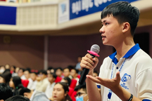 Sinh viên trường top đầu cũng lo "người giúp việc" AI cướp mất việc làm