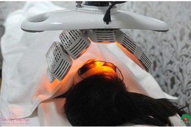 Cơ hội trị mụn miễn phí bằng công nghệ mới Healite tại Thẩm mỹ Hồng Ngọc