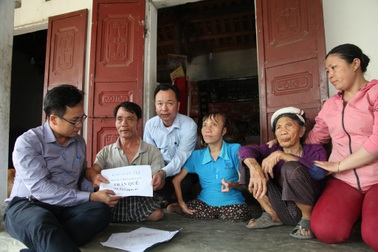 90 triệu đồng đến với hai hoàn cảnh nhân ái ở xứ Nghệ