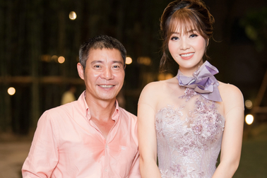 NSND Công Lý tiết lộ: "Theo vai vế, Á hậu Thụy Vân là chị họ"