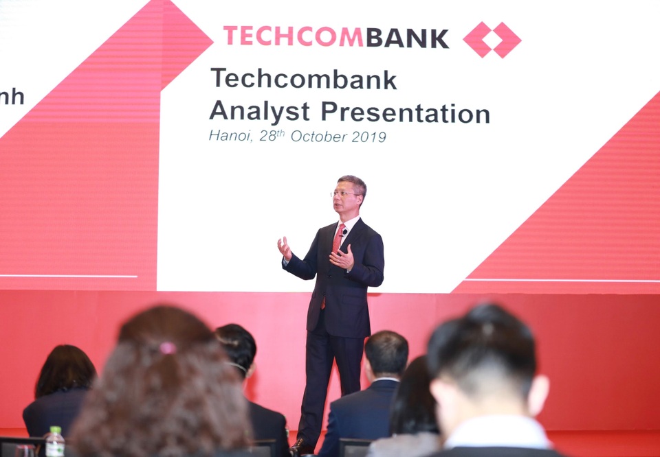 Lý giải vì sao Techcombank đứng đầu toàn ngành về hiệu quả hoạt động - 1 Lý giải vì sao Techcombank đứng đầu toàn ngành về hiệu quả hoạt động - 1
