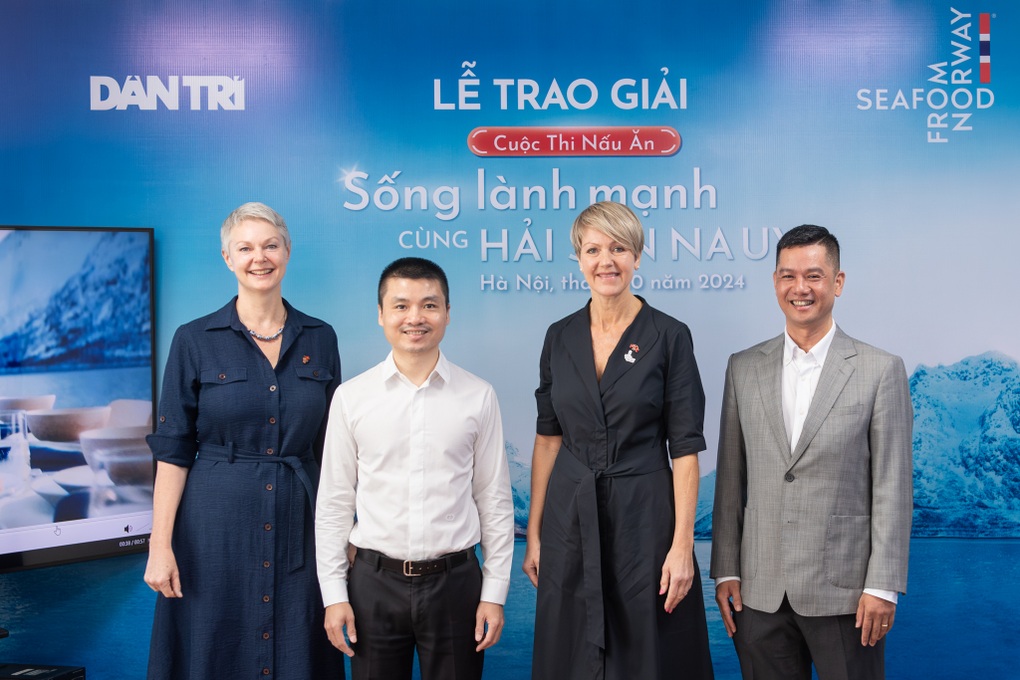 Trao giải cho các tác giả chiến thắng cuộc thi Sống lành mạnh cùng hải sản Na Uy - 1 Trao giải cho các tác giả chiến thắng cuộc thi Sống lành mạnh cùng hải sản Na Uy - 1