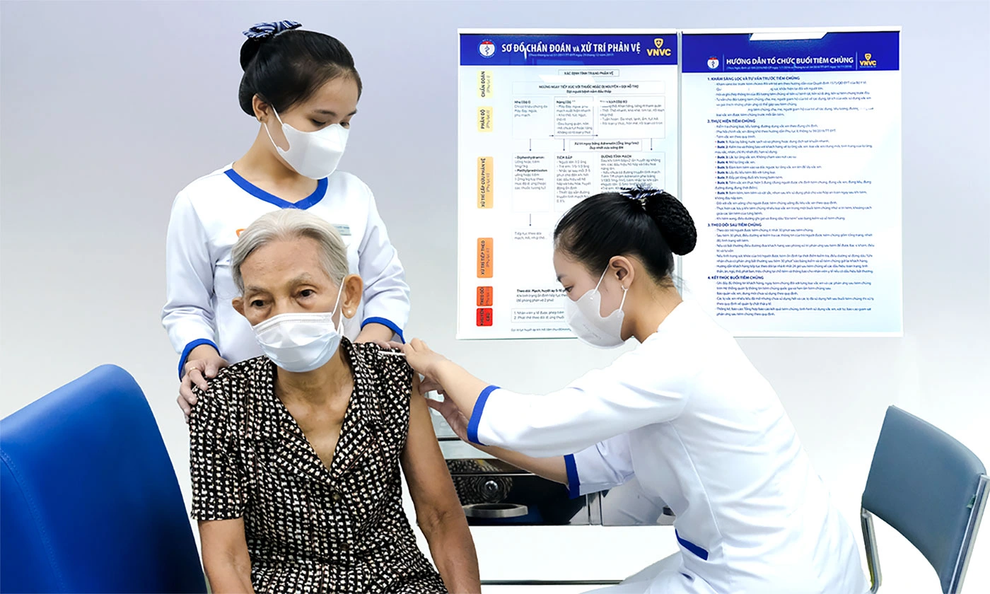 Bước tiến trong phòng ngừa bệnh do virus RSV cho người lớn tuổi - 1