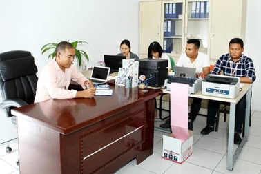 Doanh nhân Chung Minh: Cha tôi bảo “Chỉ có học mới đổi đời con ạ!”