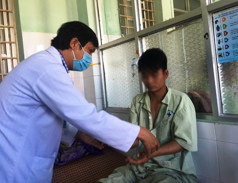 Thanh niên suýt mất mạng do 2 mảng sùi ở tim bong ra, theo máu lên não - 1 Thanh niên suýt mất mạng do 2 mảng sùi ở tim bong ra, theo máu lên não - 1
