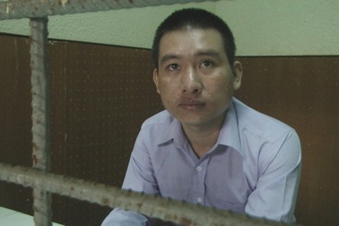 Thuê ô tô lái vào… tiệm cầm đồ