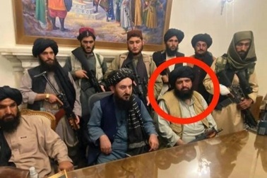 Một chỉ huy Taliban từng ngồi tù 6 năm ở Guantanamo