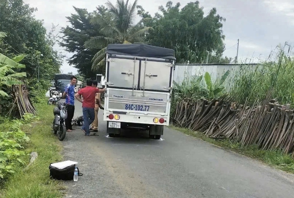 Phục hồi điều tra vụ tai nạn giao thông khiến nữ sinh Vĩnh Long tử vong - 1 Phục hồi điều tra vụ tai nạn giao thông khiến nữ sinh Vĩnh Long tử vong - 1