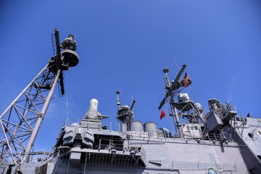 Khám phá tàu tuần dương hộ tống “pháo đài nổi” của Mỹ tại Đà Nẵng