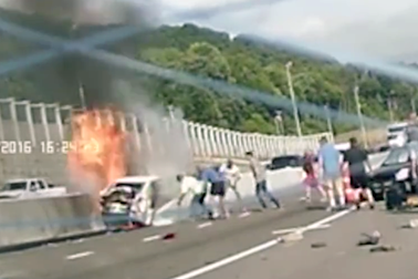 Những người hùng giữa đời thường