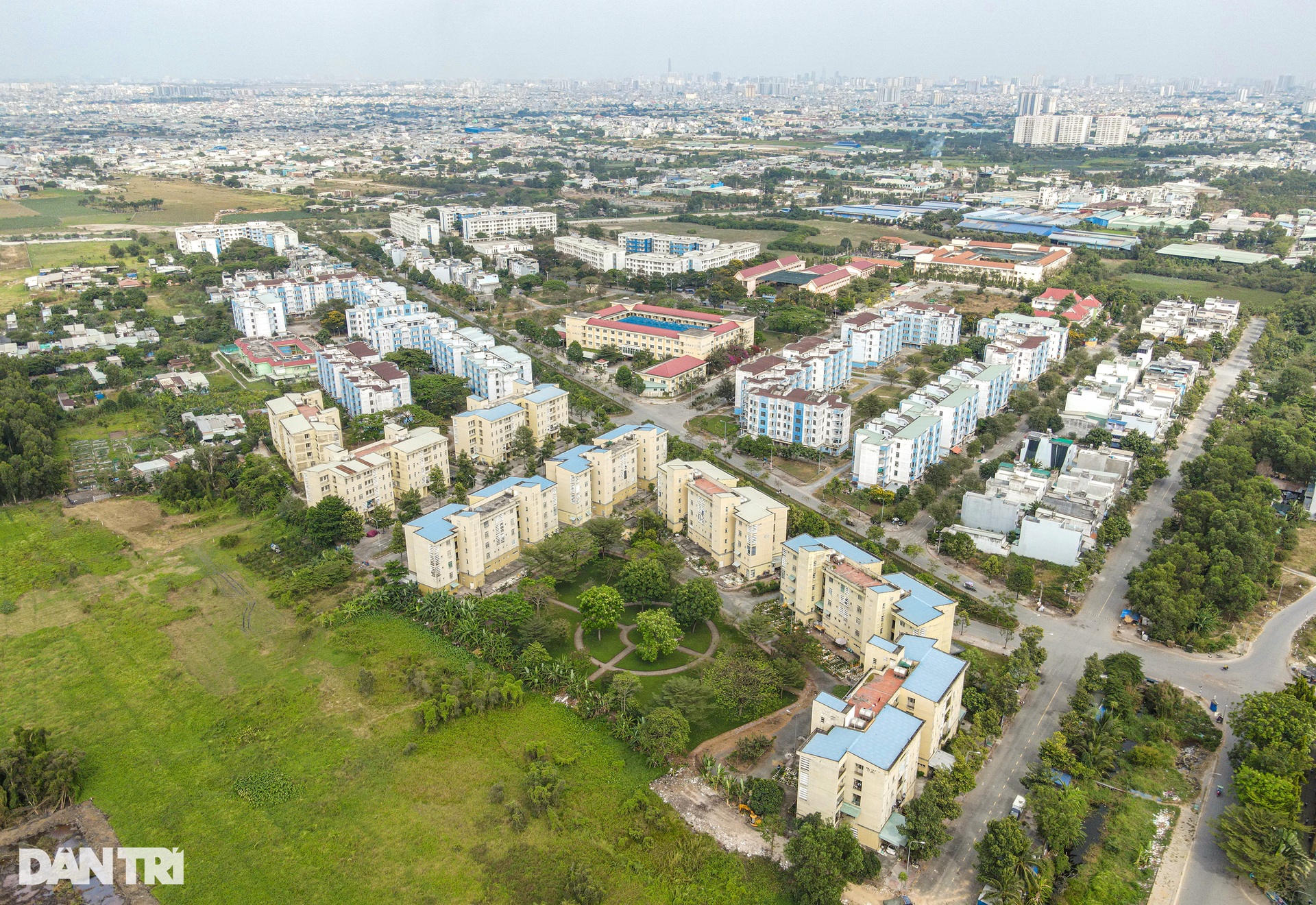 Hoang tàn ở 2 dự án từng được trưng dụng làm bệnh viện dã chiến tại TPHCM - 13 Hoang tàn ở 2 dự án từng được trưng dụng làm bệnh viện dã chiến tại TPHCM - 13
