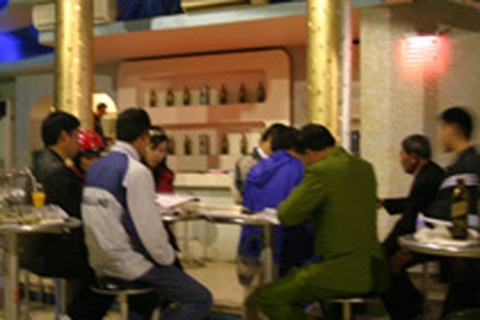 Khám xét tổng thể vũ trường UFO 