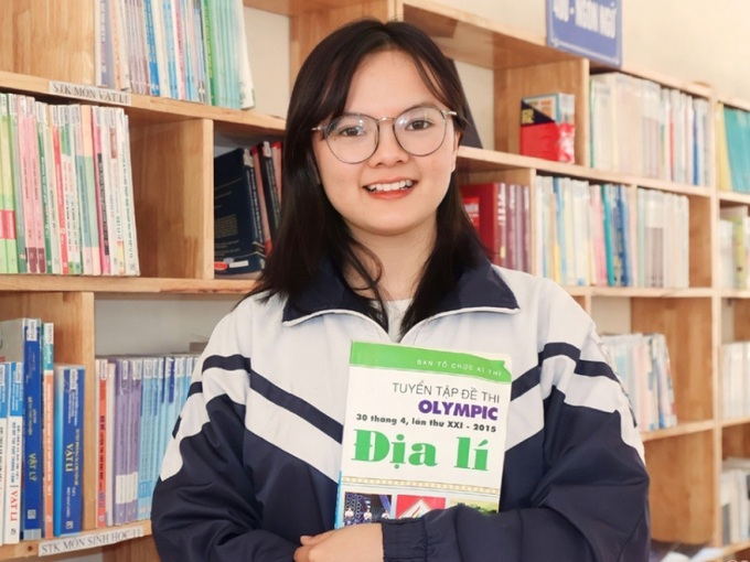 Nữ sinh Nguyễn Khánh Linh được đặc cách tuyển thẳng vào Học viện Chính trị Công an nhân dân.