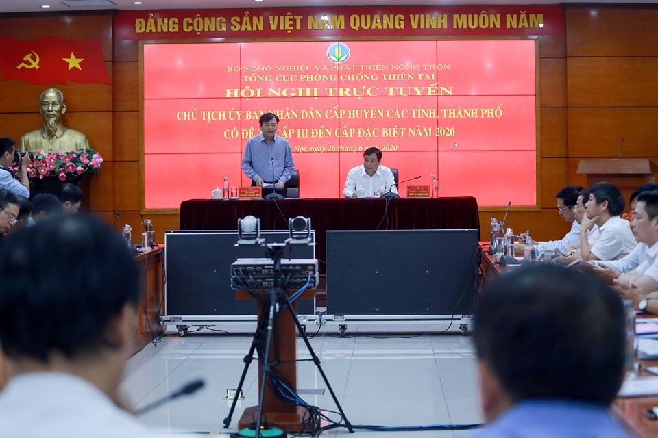 Còn hơn 7.000 vụ vi phạm đê điều chưa được xử lý - 1 Còn hơn 7.000 vụ vi phạm đê điều chưa được xử lý - 1