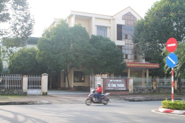 Phó Giám đốc sở Công Thương Quảng Ngãi bị kỷ luật cảnh cáo