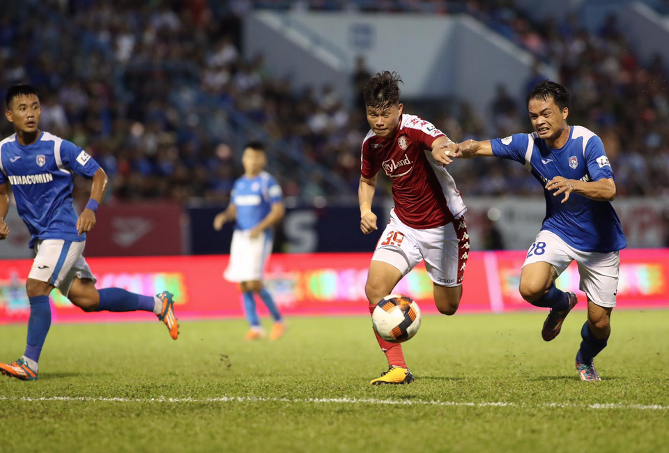 Công Phượng, Bùi Tiến Dũng thăng hoa, TPHCM thắng đậm Than Quảng Ninh - 2