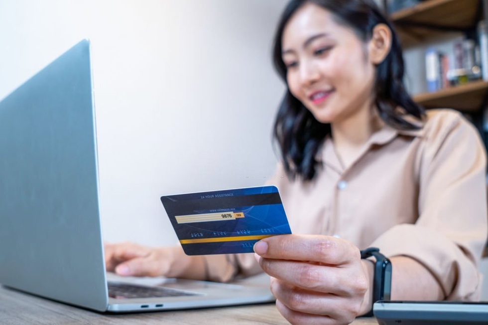 Nghề săn vé hộ kiếm 10 triệu đồng/lần: Có dễ ăn đến thế? - 2