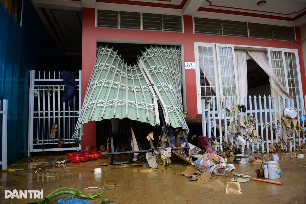 Lâm Đồng có 5 người chết, thiệt hại hơn 1.000 tỷ đồng do mưa lũ - 2 Lâm Đồng có 5 người chết, thiệt hại hơn 1.000 tỷ đồng do mưa lũ - 2