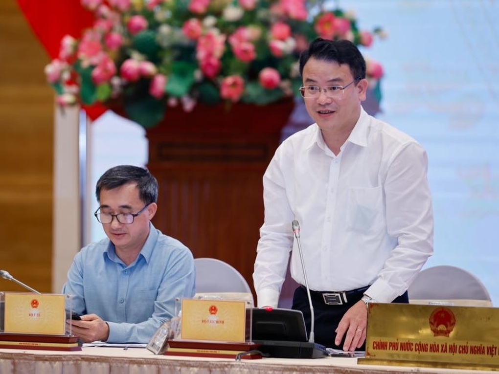 Thứ trưởng Bộ Tài chính chia sẻ tín hiệu tích cực của doanh nghiệp Việt - 1 Thứ trưởng Bộ Tài chính chia sẻ tín hiệu tích cực của doanh nghiệp Việt - 1