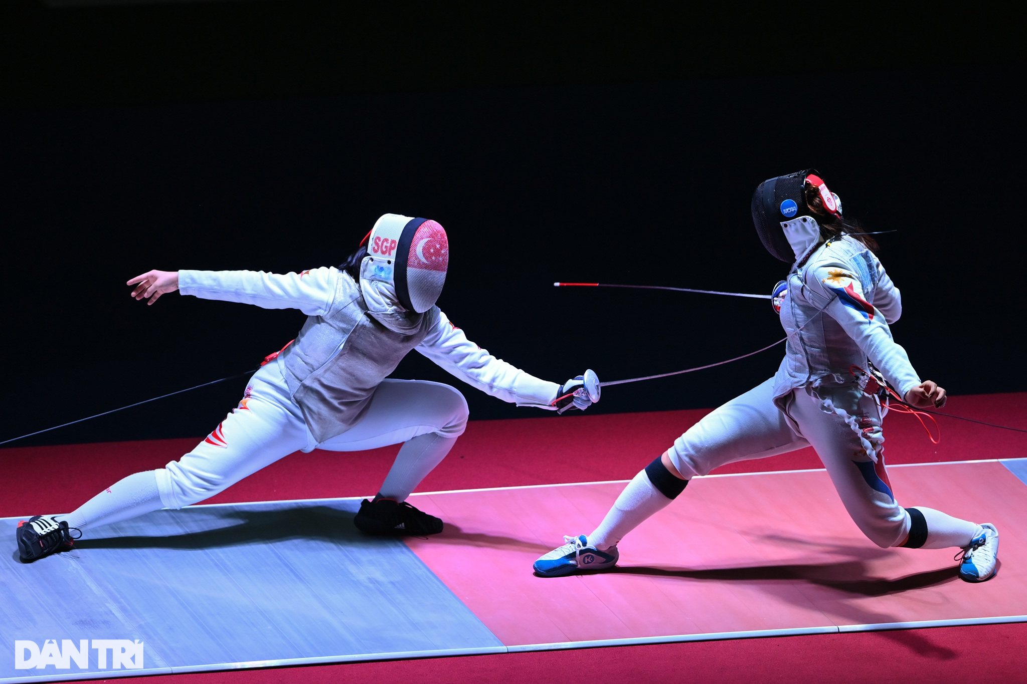 Ngắm những đường kiếm sáng loáng nhanh như điện tại SEA Games 31 - 7 Ngắm những đường kiếm sáng loáng nhanh như điện tại SEA Games 31 - 7