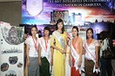 Á Hậu Kiều Khanh: Lần trở về đầy ý nghĩa