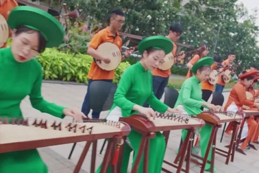 "Thiên âm" - MV nhạc cụ truyền thống 1.350 người trình diễn