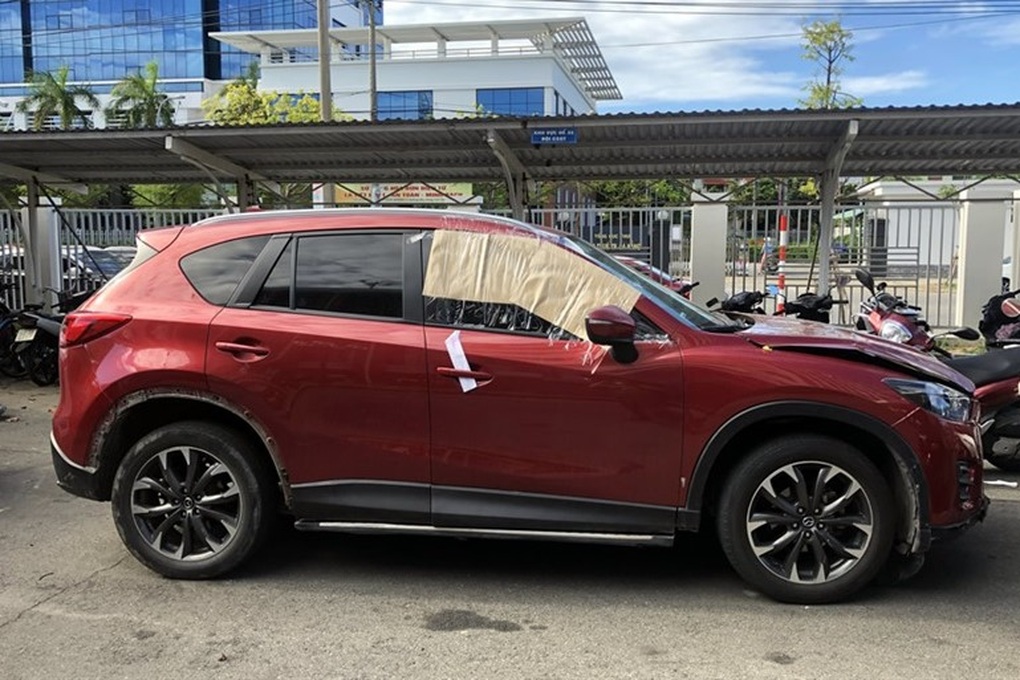 Vụ lái xe ô tô truy sát vợ cũ: Sức khỏe nạn nhân hiện ra sao? - 1 Vụ lái xe ô tô truy sát vợ cũ: Sức khỏe nạn nhân hiện ra sao? - 1