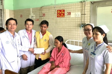 Bác sĩ góp tiền cứu bệnh nhân bị thai lưu, đột tử