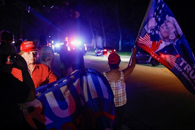 Những thách thức làm khó giấc mơ trở lại ghế nóng của ông Trump - 3 Những thách thức làm khó giấc mơ trở lại ghế nóng của ông Trump - 3