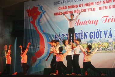 Tình yêu đất nước trong đêm nhạc “Biên giới - biển đảo Việt Nam”