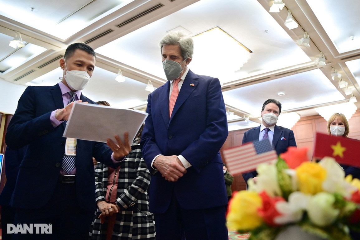 Ông John Kerry: Mỹ sẵn sàng giúp Việt Nam ứng phó biến đổi khí hậu - 2 Ông John Kerry: Mỹ sẵn sàng giúp Việt Nam ứng phó biến đổi khí hậu - 2