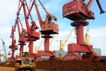 Trung Quốc tính dùng "lá bài" đất hiếm làm khó Mỹ