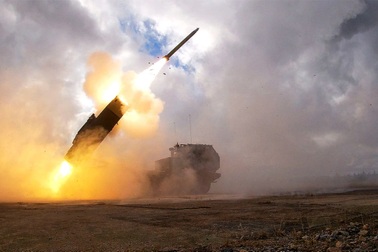 Ukraine "giăng bẫy" hỏa lực, đón đầu 50.000 quân tinh nhuệ Nga ở biên giới