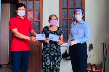 Gõ cửa từng nhà để chi trả hỗ trợ theo Nghị quyết 68 tới người lao động