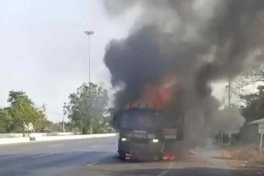 Tuyển xe đạp Việt Nam được Thái Lan cho mượn xe sau sự cố cháy rụi xe đua