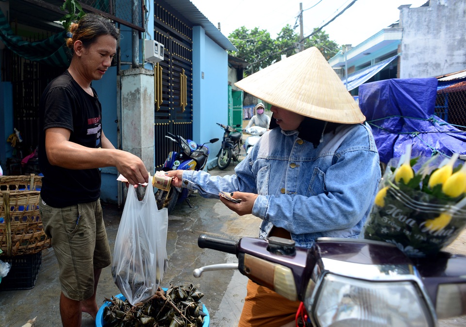 Bánh ú tro.jpg Bánh ú tro.jpg
