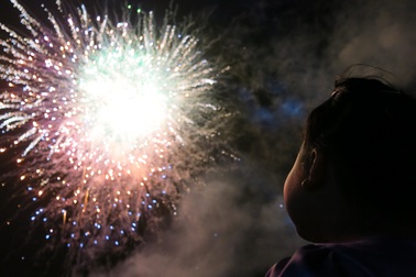 Hội An bắn pháo hoa trong đêm giao thừa ở đảo Cù Lao Chàm