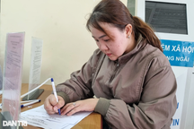 "Biết rút bảo hiểm xã hội một lần là mất nhiều, nhưng không còn cách nào"