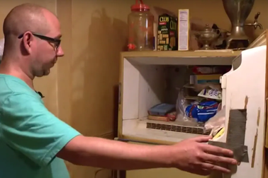 Bất ngờ tìm thấy xác ướp trong tủ lạnh khi dọn nhà cho người quá cố