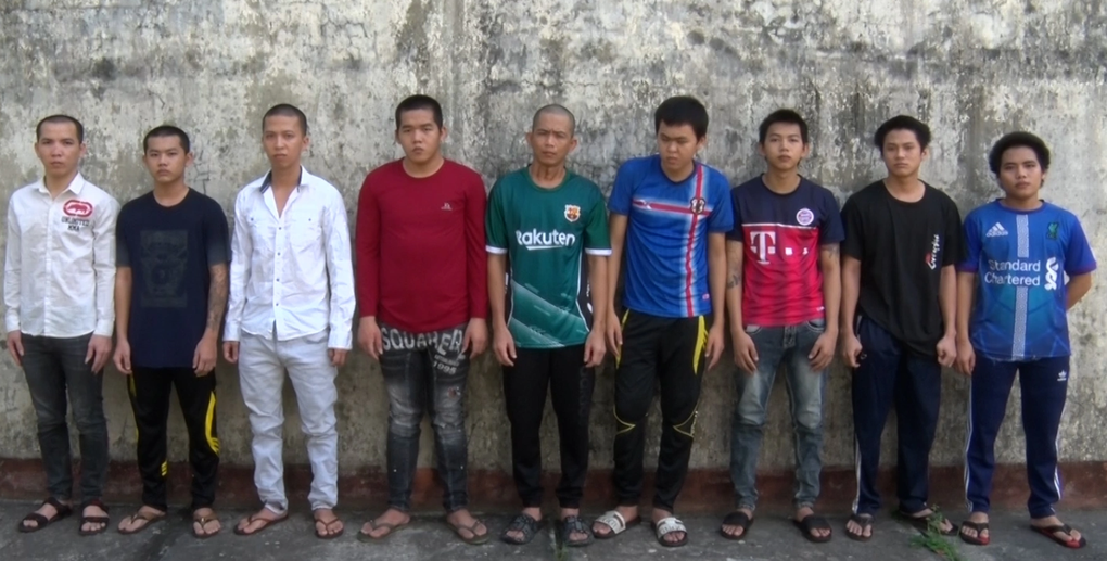 Hai nhóm bảo kê xây nhà ở Phú Quốc dùng bom xăng hỗn chiến - 1 Hai nhóm bảo kê xây nhà ở Phú Quốc dùng bom xăng hỗn chiến - 1