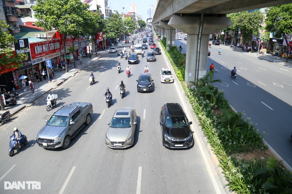 Tuyến đường đầu tiên ở Hà Nội sắp tách riêng làn ô tô, xe máy - 6 Tuyến đường đầu tiên ở Hà Nội sắp tách riêng làn ô tô, xe máy - 6