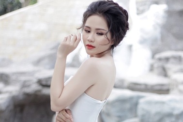 Nữ sinh Đại học Võ Trường Toản "khoe" vẻ tươi tắn đáng yêu