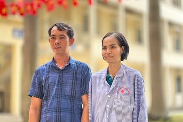 Người mẹ 2 con trở về từ cõi chết: “Đến giờ em vẫn ngỡ như trong mơ”