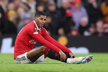 Marcus Rashford có nguy cơ lỡ trận chung kết Man Utd - Newcastle