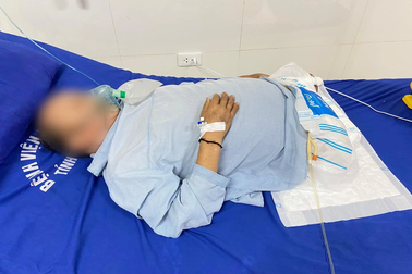 Người đàn ông mất 2 chân vì tự ý uống thuốc nam