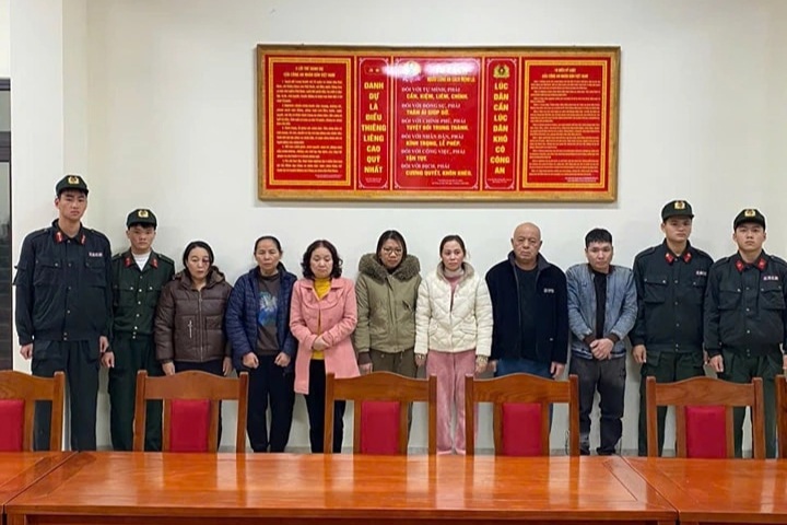 انهدام یک باند قمار به ارزش بیش از ۷۲ میلیارد دانگ ویتنام - ۱ Triệt phá đường dây đánh bạc quy mô hơn 72 tỷ đồng - 1