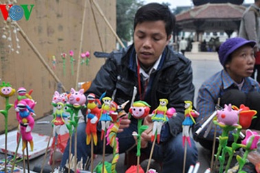 Du lịch làng nghề Hà Nội: Vì sao gà chưa đẻ trứng vàng?