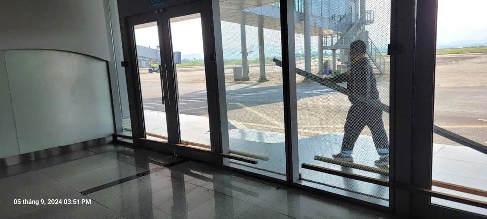 Gấp rút gia cố cao tốc, sân bay trước siêu bão Yagi - 2 Gấp rút gia cố cao tốc, sân bay trước siêu bão Yagi - 2