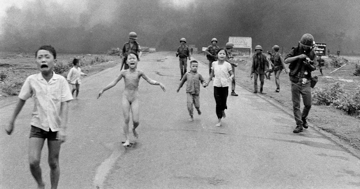 Nick Út nói gì về vụ bị ngừng ghi nhận là tác giả bức ảnh "Em bé Napalm"?